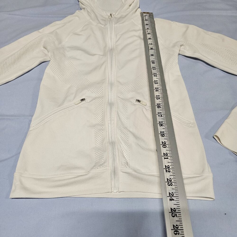 Lululemon Ventilate Hooded Jacket Women Size 6 White Perforated - Picture 11 of 14